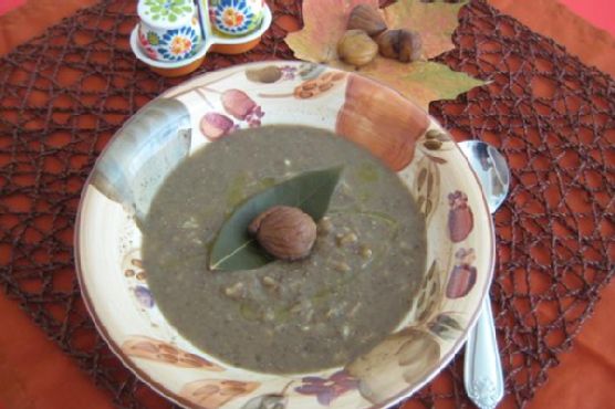 Delicious Creamy Lentils and Chestnuts Soup