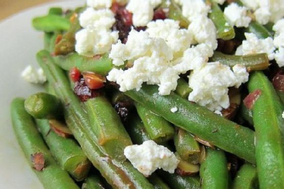 Green Beans with Cranberries, Almonds, and Goat Cheese in a Fig Balsamic Glaze
