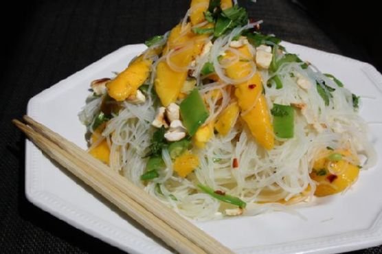 Rice Noodle Salad With Mango and Snow Peas