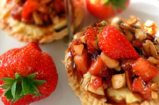 Scrumptious Strawberry and Almond Tartlets