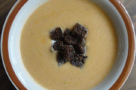 Spicy Cauliflower Soup With Garlic Rye Croutons