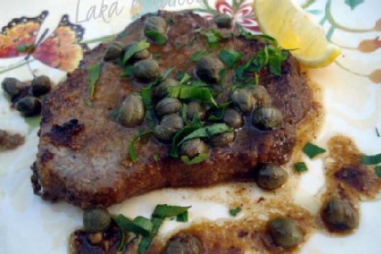 Steak with lemon and capers